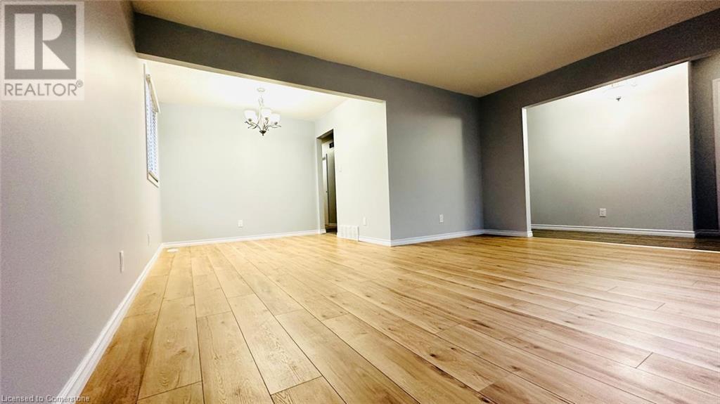 111 Scenic Wood Crescent, Kitchener, Ontario  N2A 3N4 - Photo 6 - 40684804