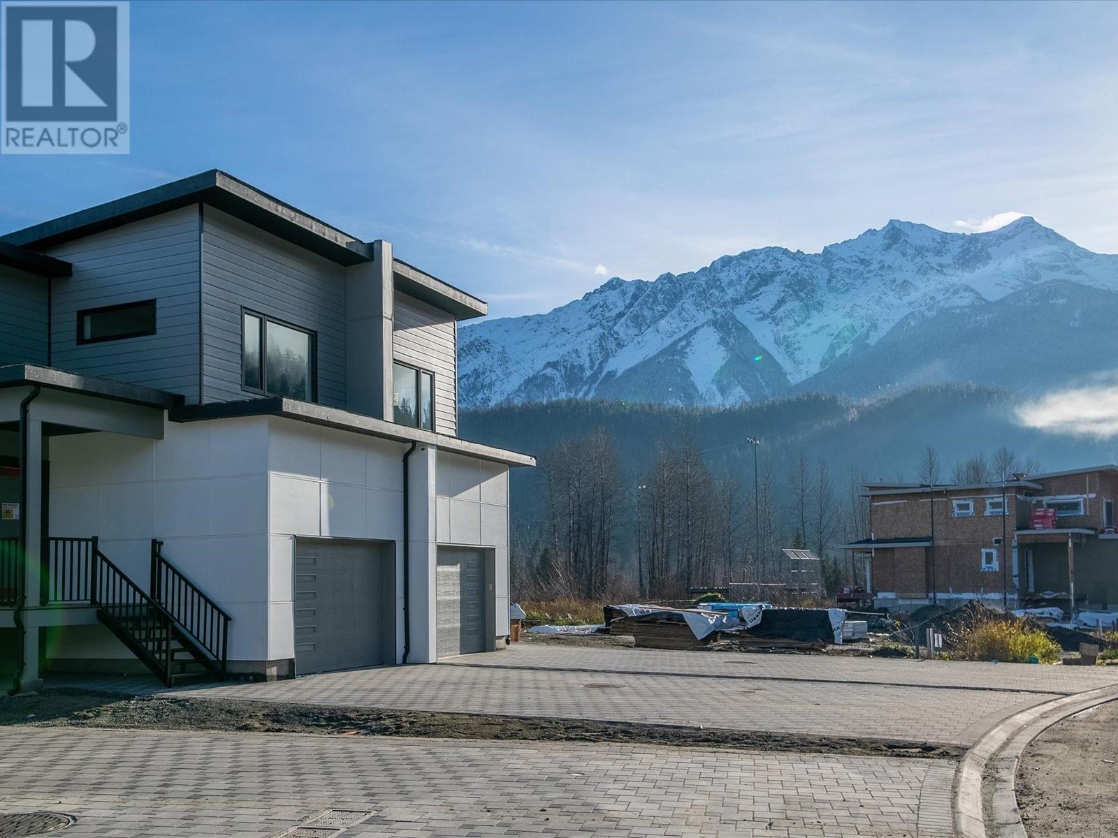 1007 PHARE CRESCENT, pemberton, British Columbia