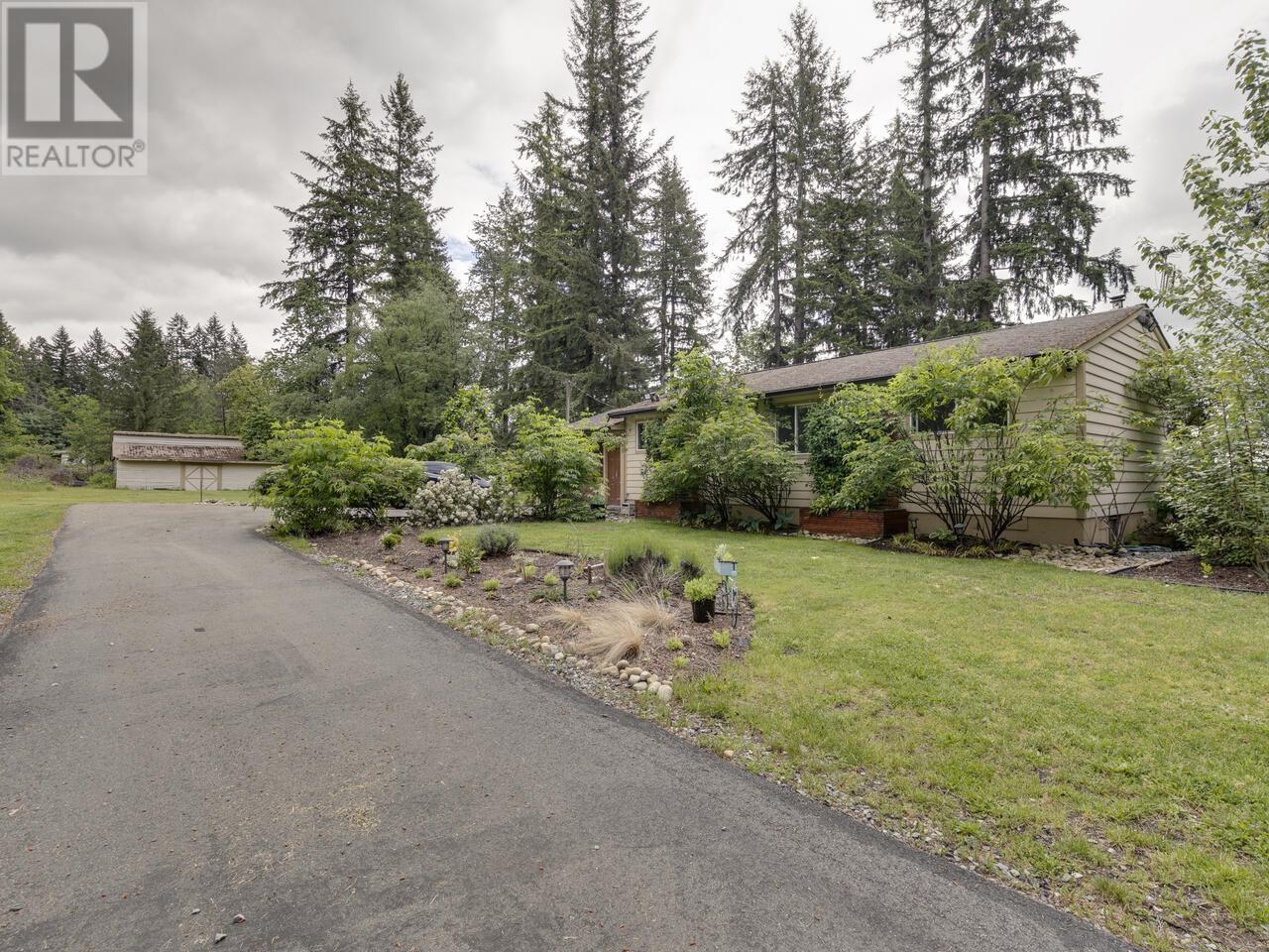 26521 Lougheed Highway, Maple Ridge, British Columbia  V2W 1K2 - Photo 11 - R2949076
