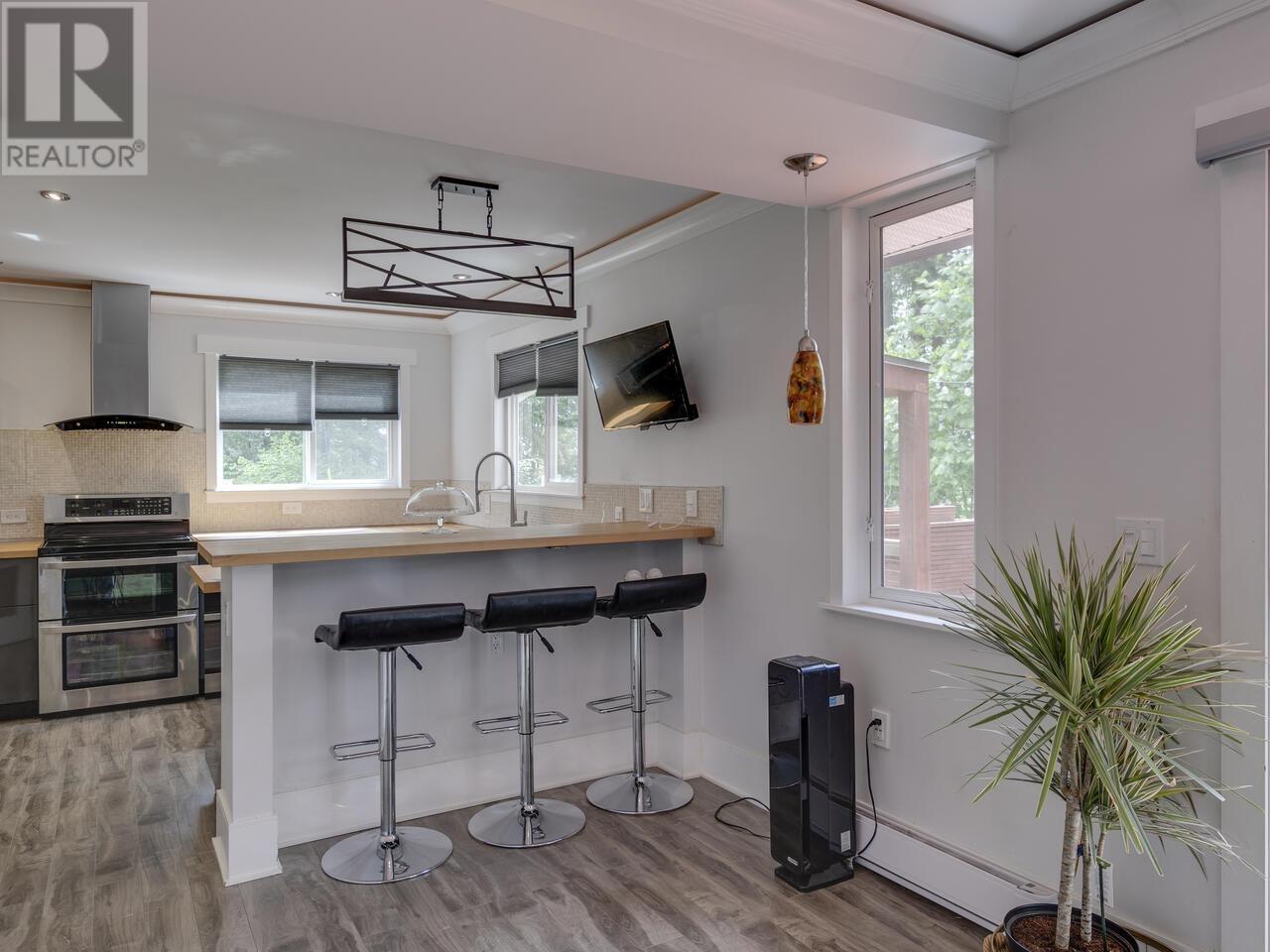 26521 Lougheed Highway, Maple Ridge, British Columbia  V2W 1K2 - Photo 25 - R2949076