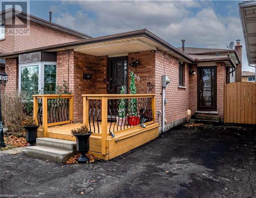 188 CLIFTON DOWNS Road, Hamilton, Ontario