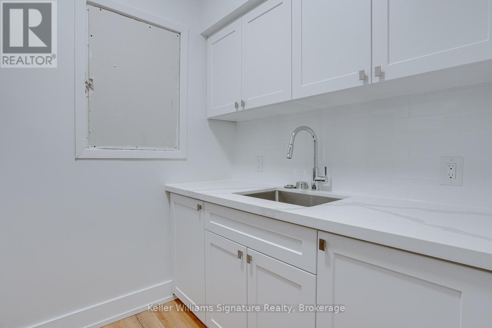 3 - 200 King Street, St. Catharines, Ontario  L2R 3J7 - Photo 2 - X9254135