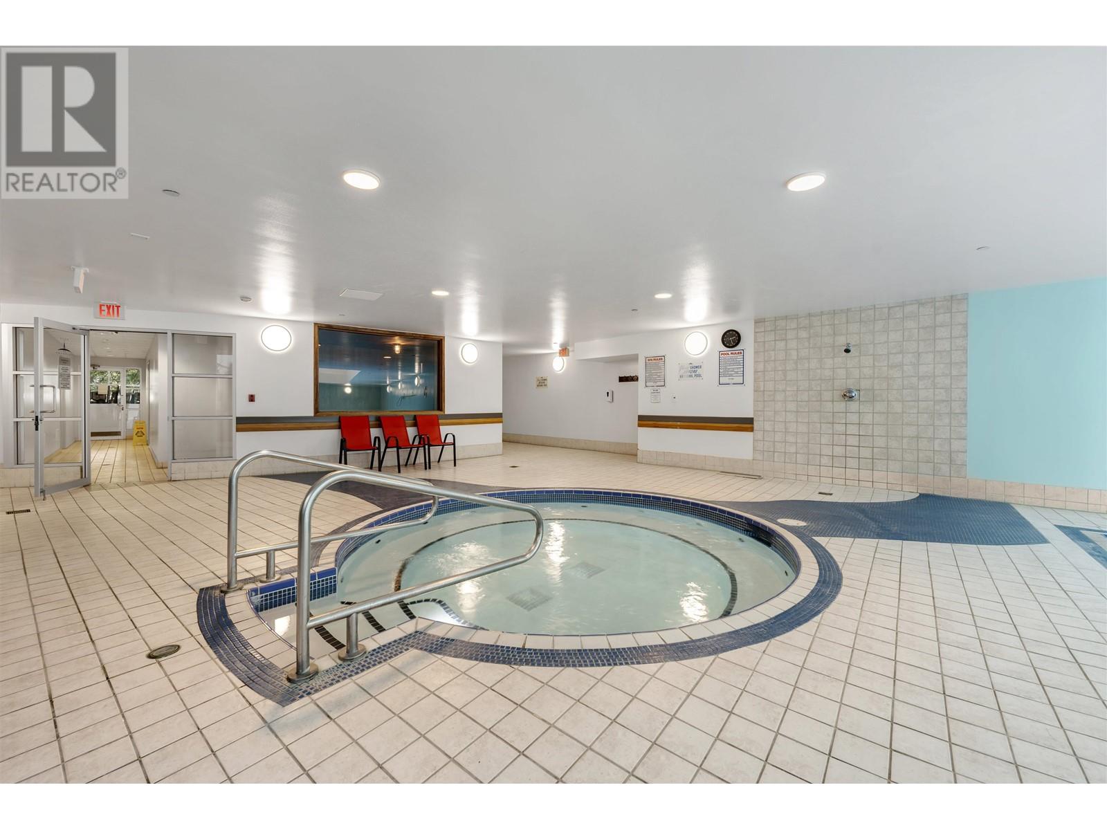 Listing Picture 18 of 23 : 1908 198 AQUARIUS MEWS, Vancouver / 溫哥華 - 魯藝地產 Yvonne Lu Group - MLS Medallion Club Member