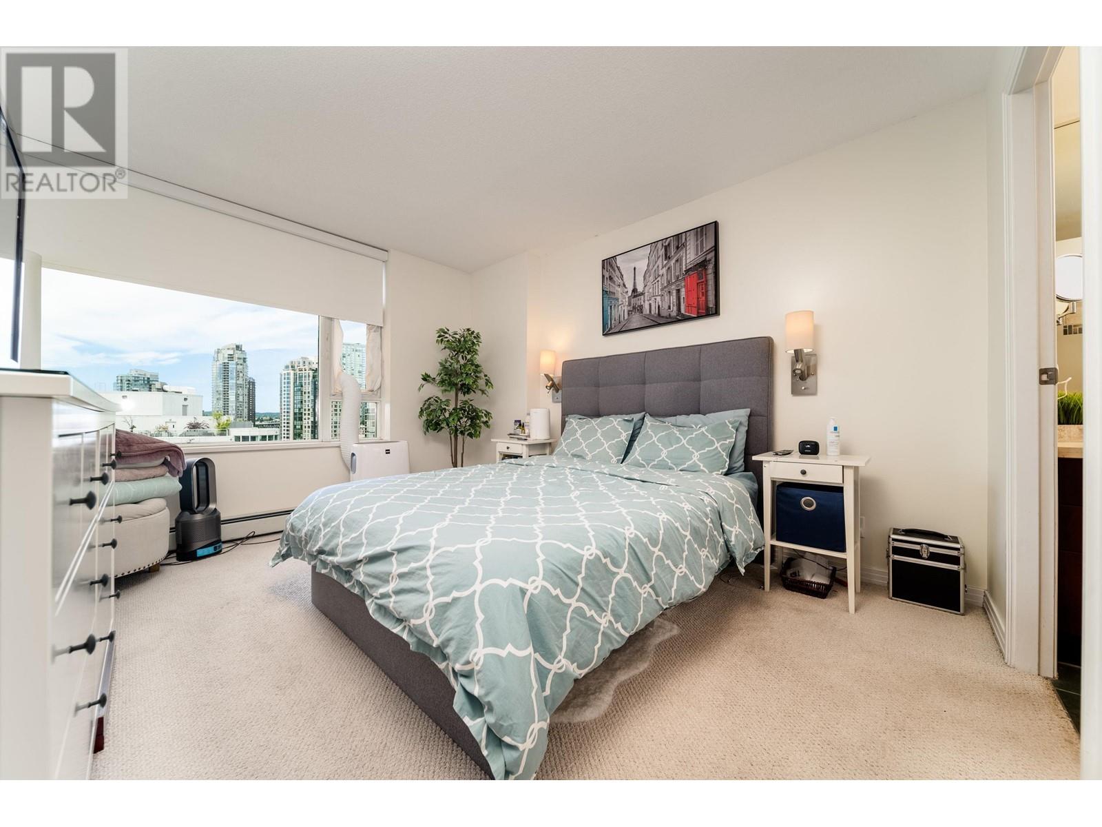 Listing Picture 5 of 23 : 1908 198 AQUARIUS MEWS, Vancouver / 溫哥華 - 魯藝地產 Yvonne Lu Group - MLS Medallion Club Member