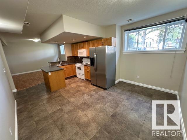 8747- 83 Av Nw Nw, Edmonton, Alberta  T6C 1B2 - Photo 31 - E4397307