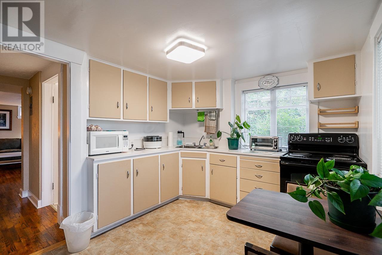 5634 Marine Drive, Burnaby, British Columbia  V5J 3G8 - Photo 10 - R2950357