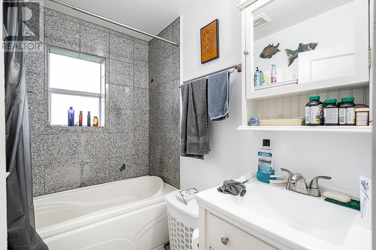 5634 Marine Drive, Burnaby, British Columbia  V5J 3G8 - Photo 23 - R2950357