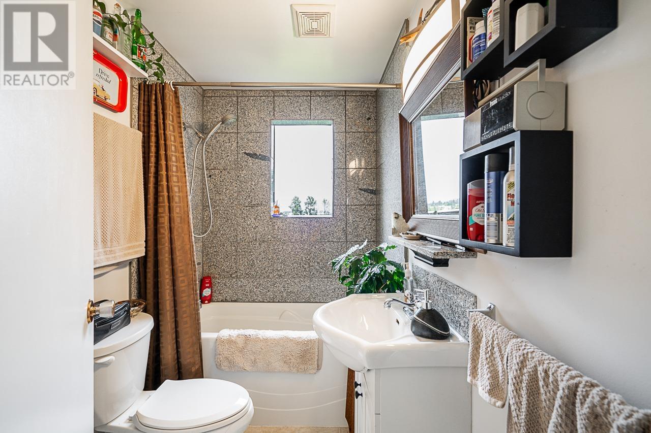 5634 Marine Drive, Burnaby, British Columbia  V5J 3G8 - Photo 33 - R2950357