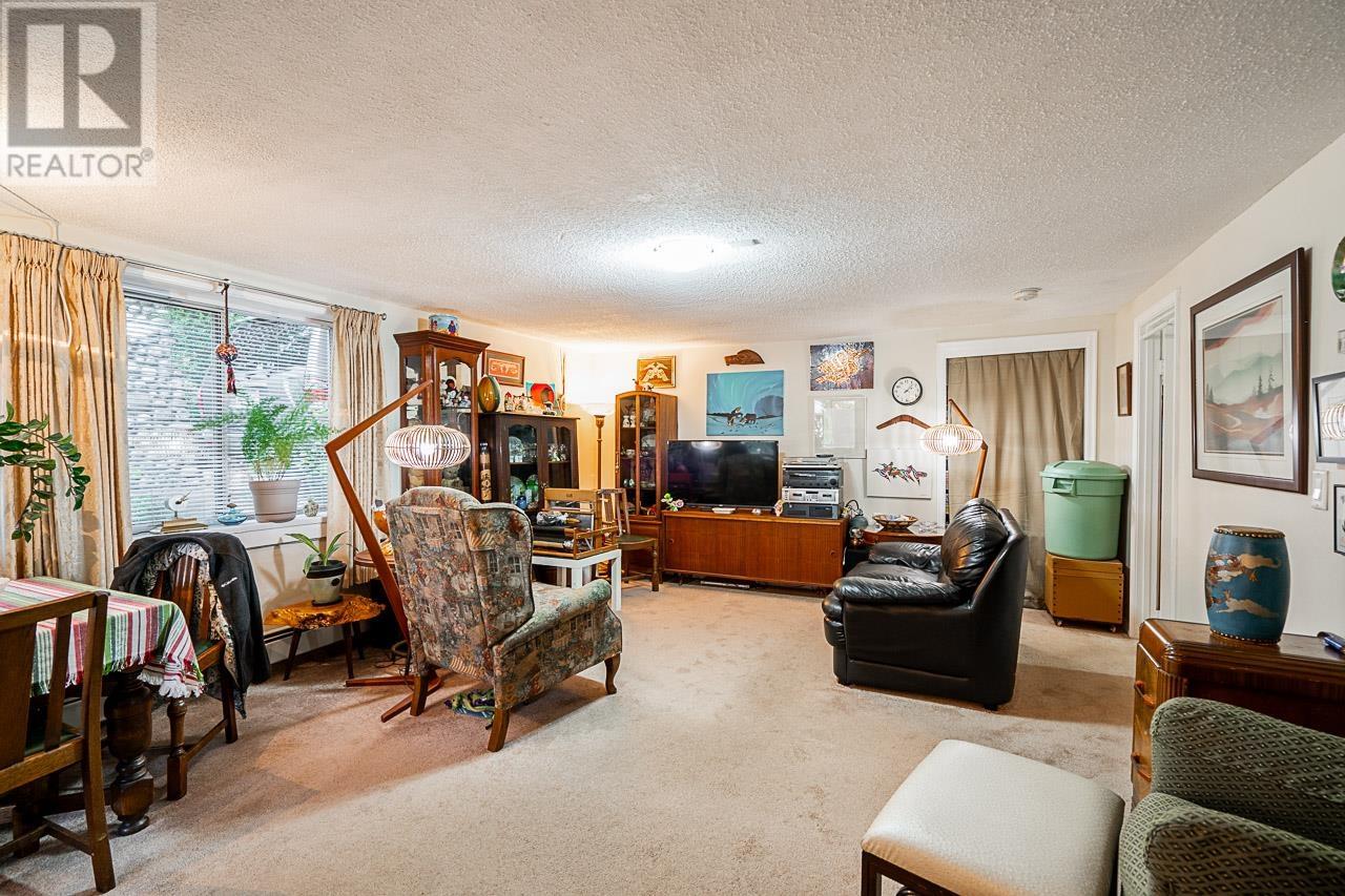 5634 Marine Drive, Burnaby, British Columbia  V5J 3G8 - Photo 5 - R2950357