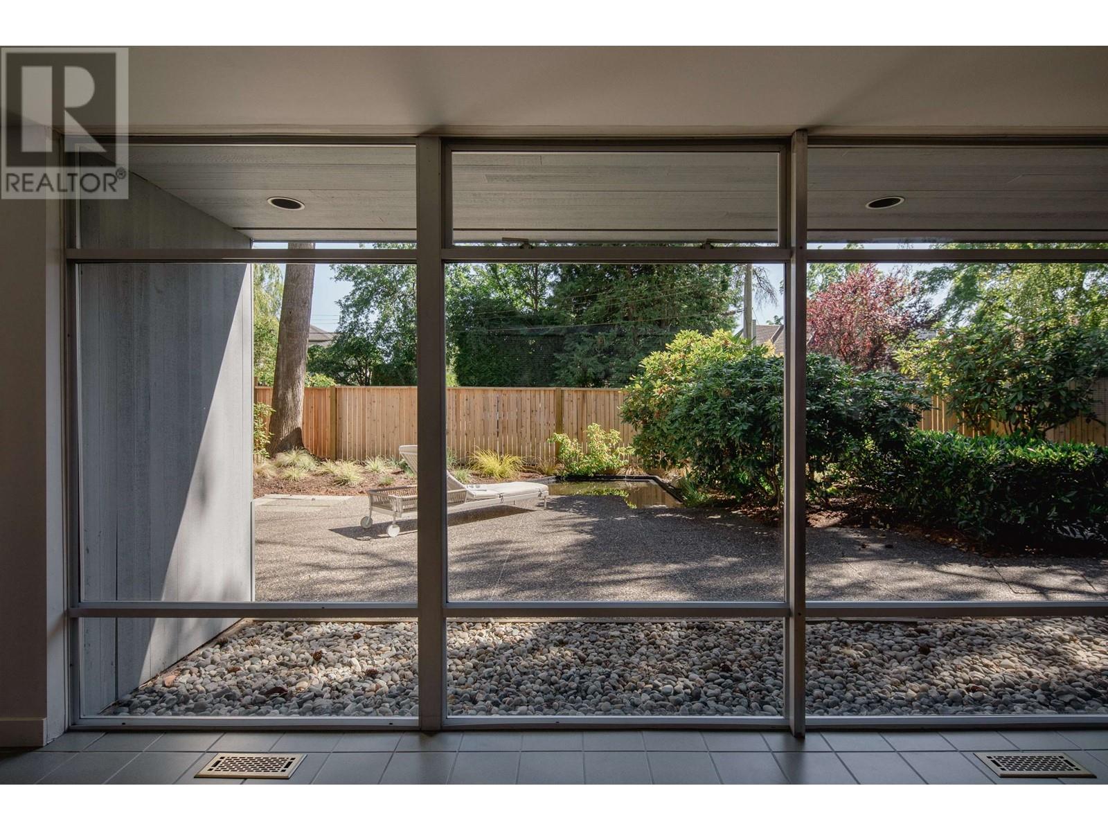 Listing Picture 16 of 40 : 3651 W 48TH STREET, Vancouver / 溫哥華 - 魯藝地產 Yvonne Lu Group - MLS Medallion Club Member