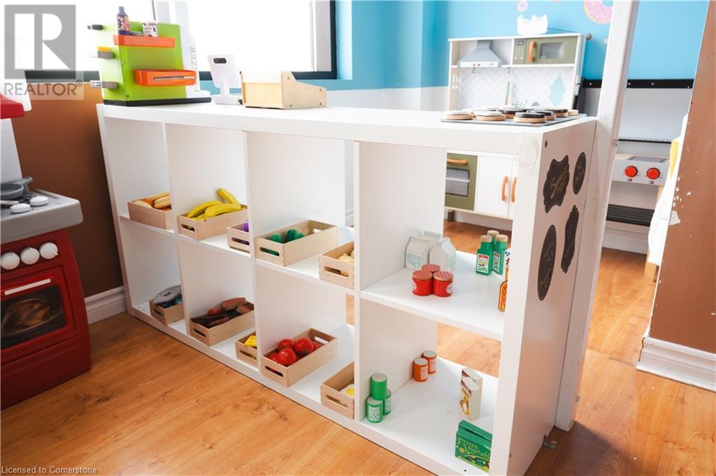 66 Arrow Road Unit# D, Guelph, Ontario  N1K 1T4 - Photo 5 - 40685086