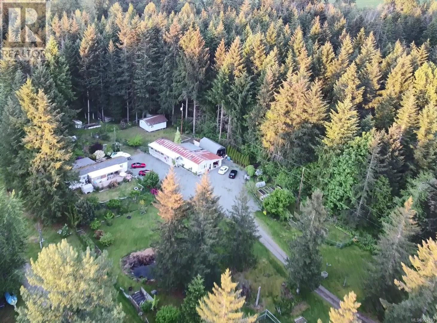 A & B 2826 Bruce Rd, black creek, British Columbia