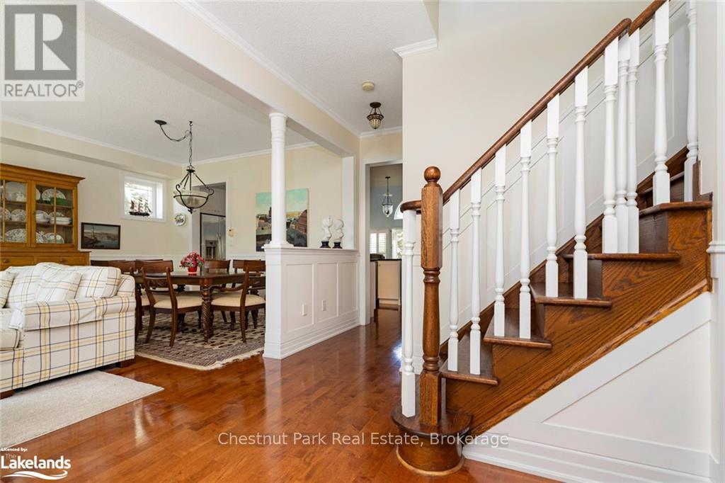 3 North Maple Street, Collingwood, Ontario  L9Y 0J7 - Photo 4 - S10437839