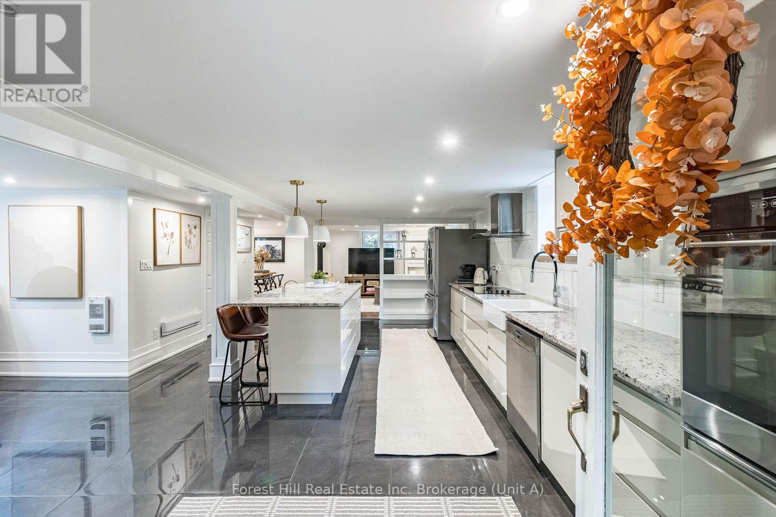 15 D Lane, Collingwood, Ontario  L9Y 0X2 - Photo 3 - S11823063