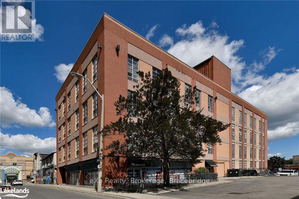 204 - 11 REBECCA STREET, Hamilton, Ontario