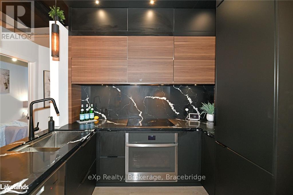 204 - 11 Rebecca Street, Hamilton, Ontario  L8R 3H7 - Photo 18 - X10438227