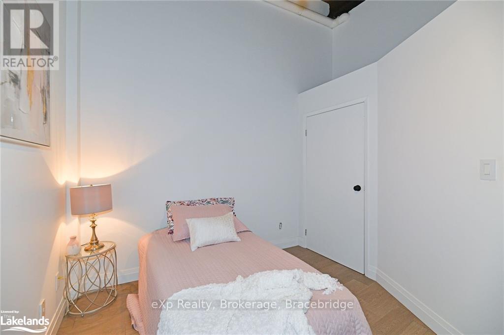 204 - 11 Rebecca Street, Hamilton, Ontario  L8R 3H7 - Photo 9 - X10438227