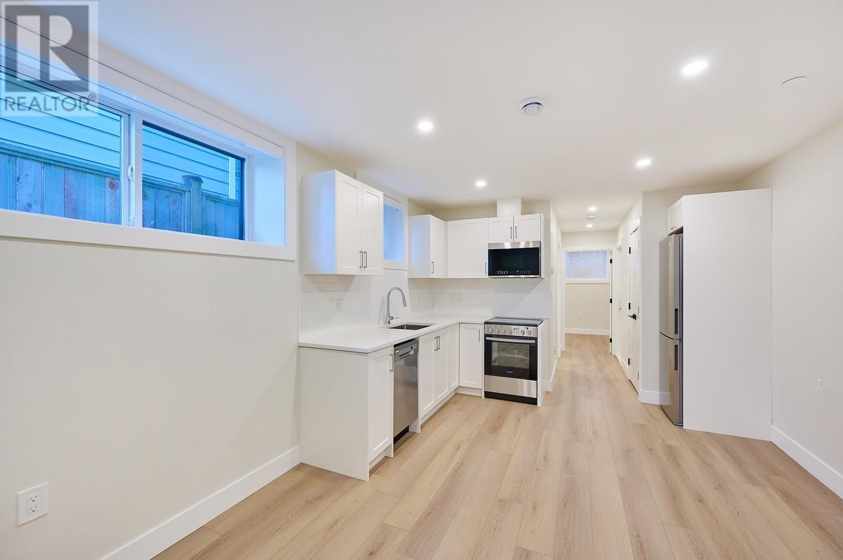Listing Picture 18 of 28 : 4115 ELGIN STREET, Vancouver / 溫哥華 - 魯藝地產 Yvonne Lu Group - MLS Medallion Club Member