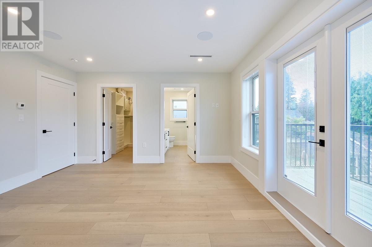 Listing Picture 11 of 28 : 4115 ELGIN STREET, Vancouver / 溫哥華 - 魯藝地產 Yvonne Lu Group - MLS Medallion Club Member