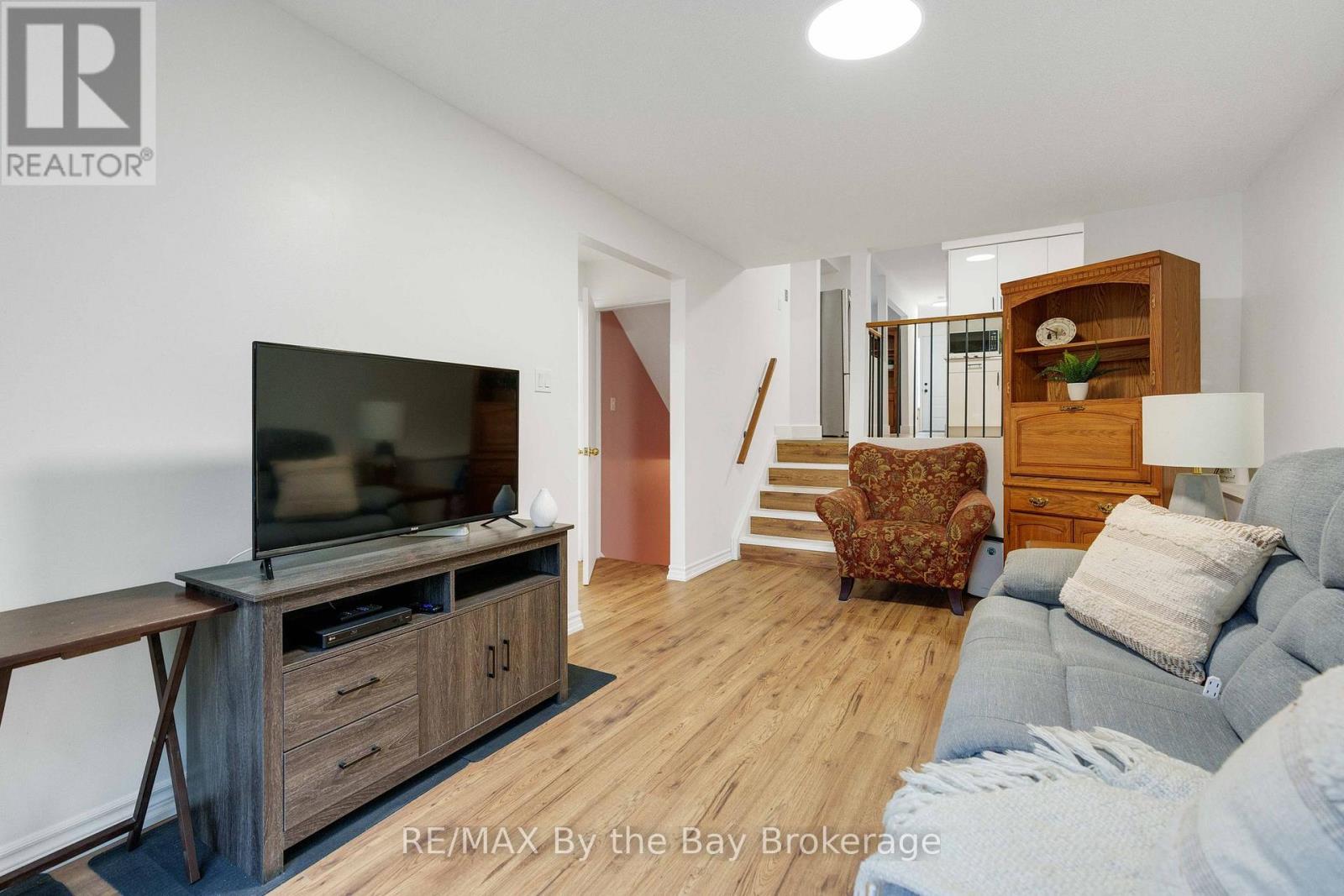 12 Hudson Crescent, Bradford West Gwillimbury, Ontario  L3Z 2J2 - Photo 12 - N11890991