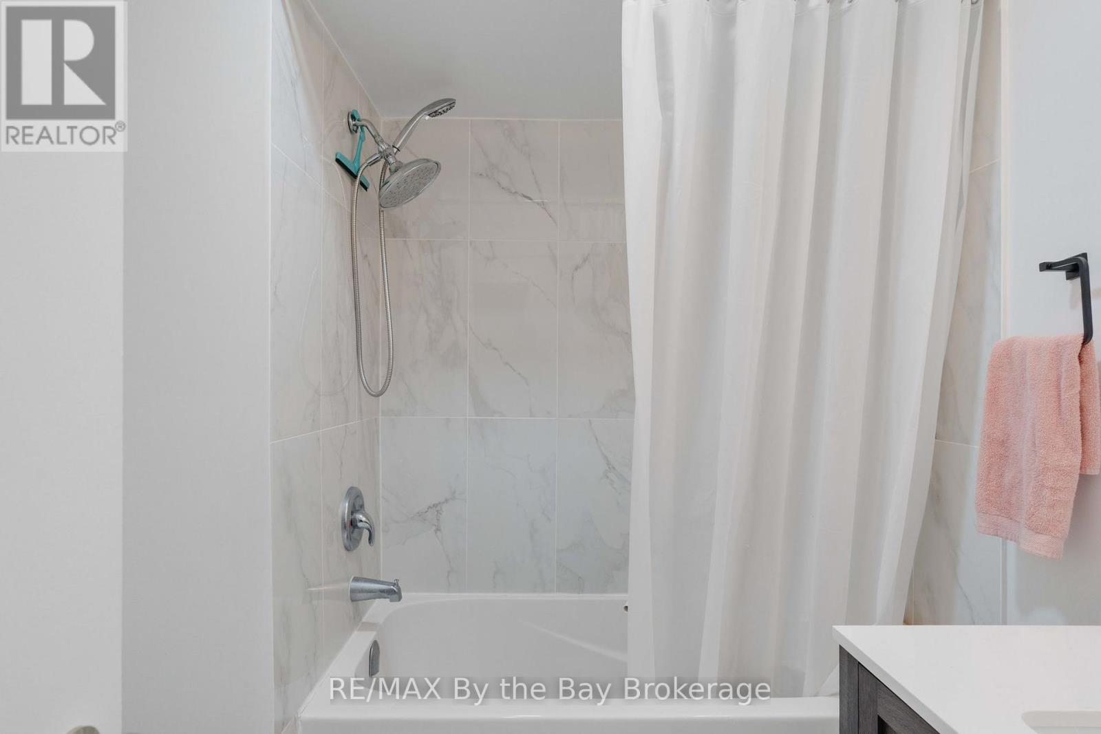 12 Hudson Crescent, Bradford West Gwillimbury, Ontario  L3Z 2J2 - Photo 25 - N11890991