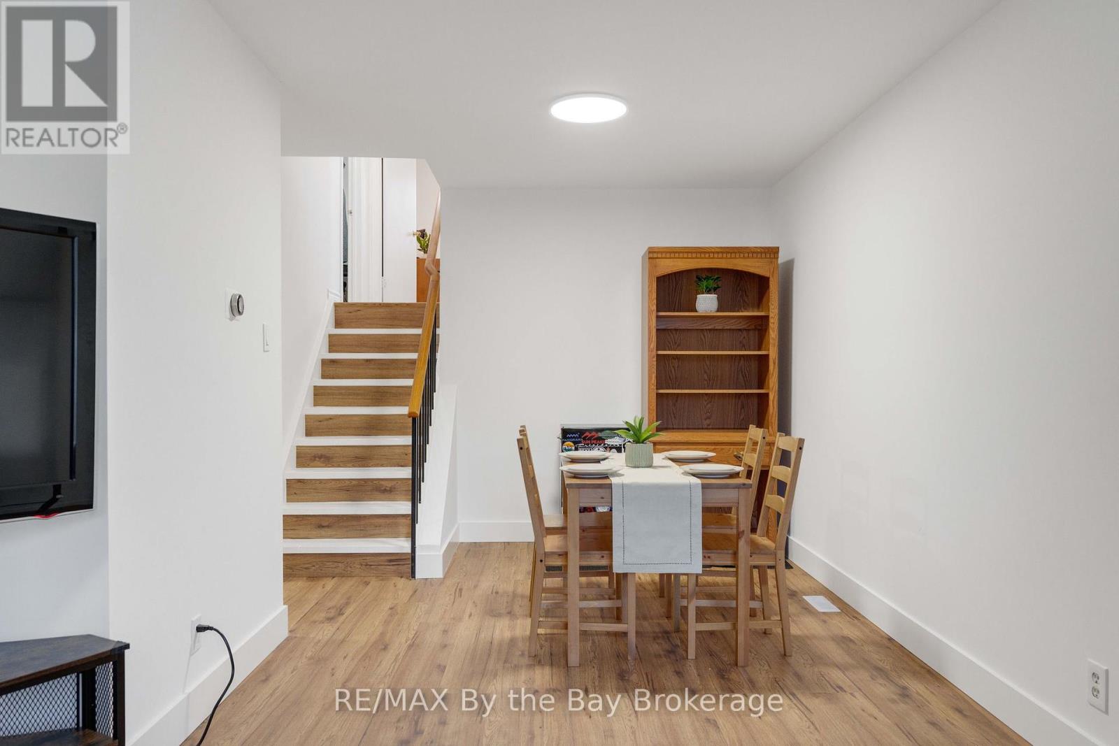 12 Hudson Crescent, Bradford West Gwillimbury, Ontario  L3Z 2J2 - Photo 7 - N11890991