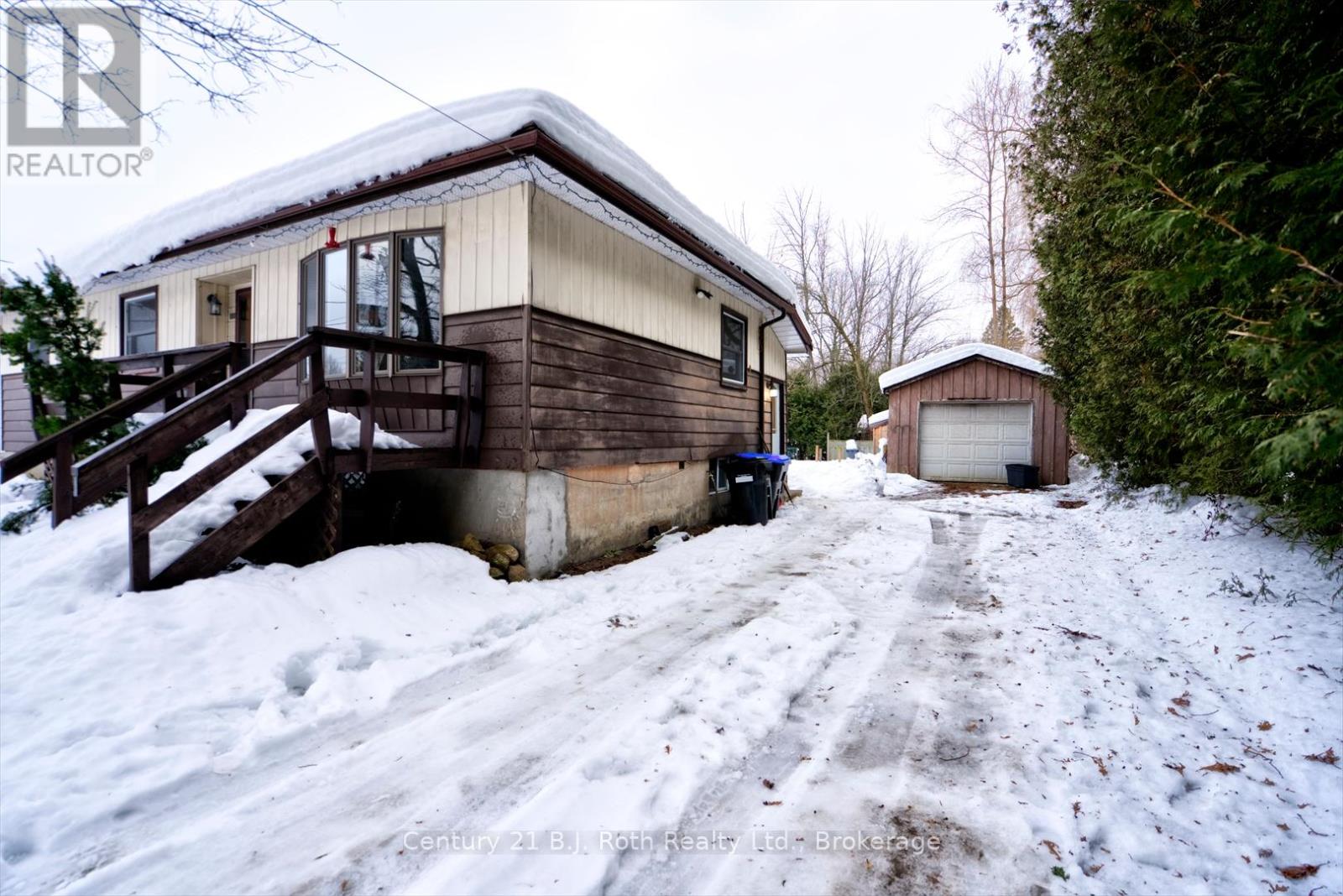 499 Margaret Street, Tay, Ontario  L0K 1R0 - Photo 2 - S11890848
