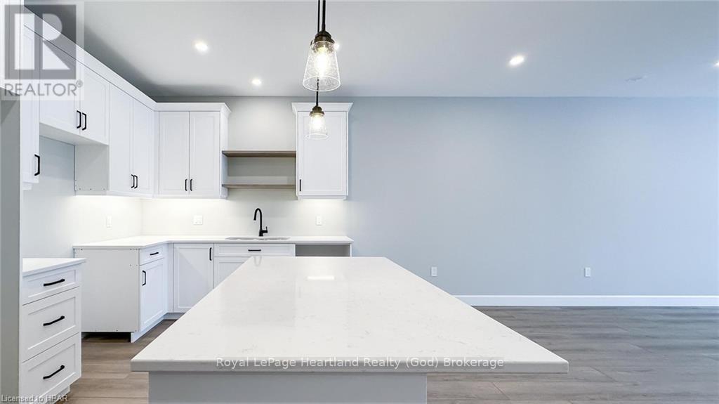 139 Severn Drive, Goderich, Ontario  N7A 0C7 - Photo 3 - X10779977