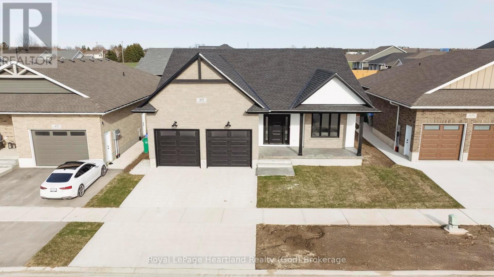 455 WOODRIDGE DRIVE, Goderich, Ontario