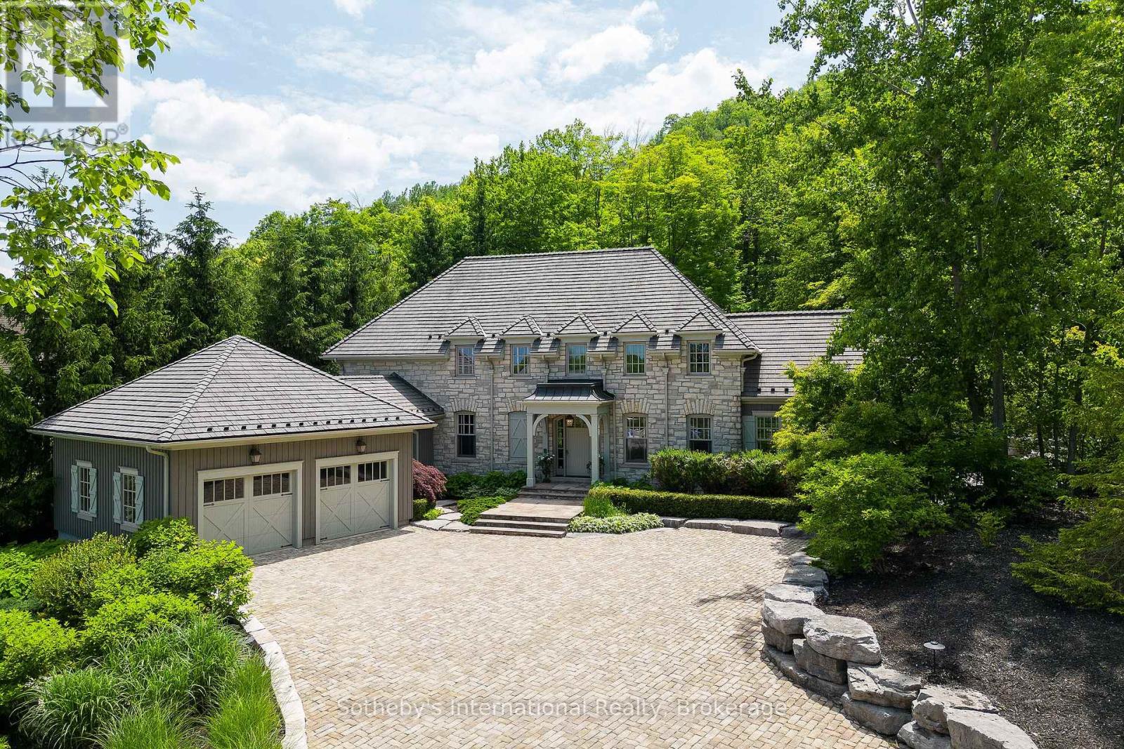 114 Hemlock Court, Blue Mountains (Blue Mountain Resort Area), Ontario  L9Y 0T3 - Photo 2 - X11890695