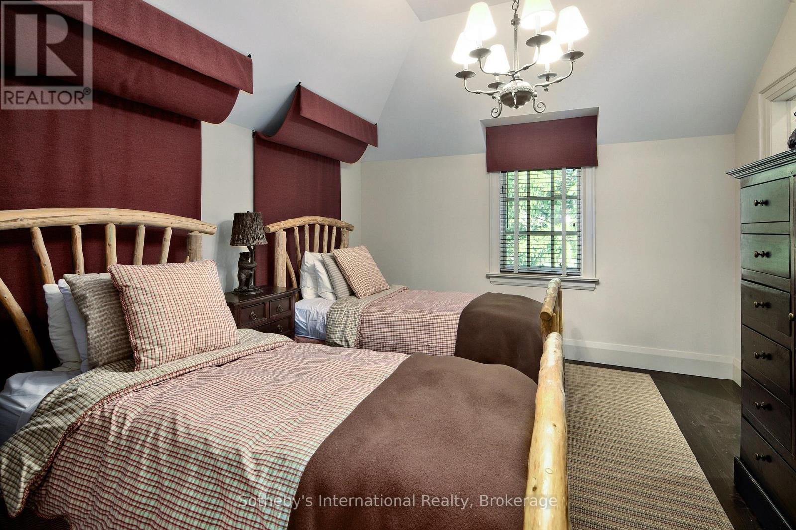 114 Hemlock Court, Blue Mountains (Blue Mountain Resort Area), Ontario  L9Y 0T3 - Photo 25 - X11890695