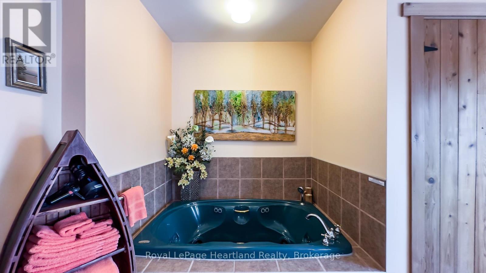 72631 Princess Street, Bluewater, Ontario  N0M 2T0 - Photo 17 - X11890949