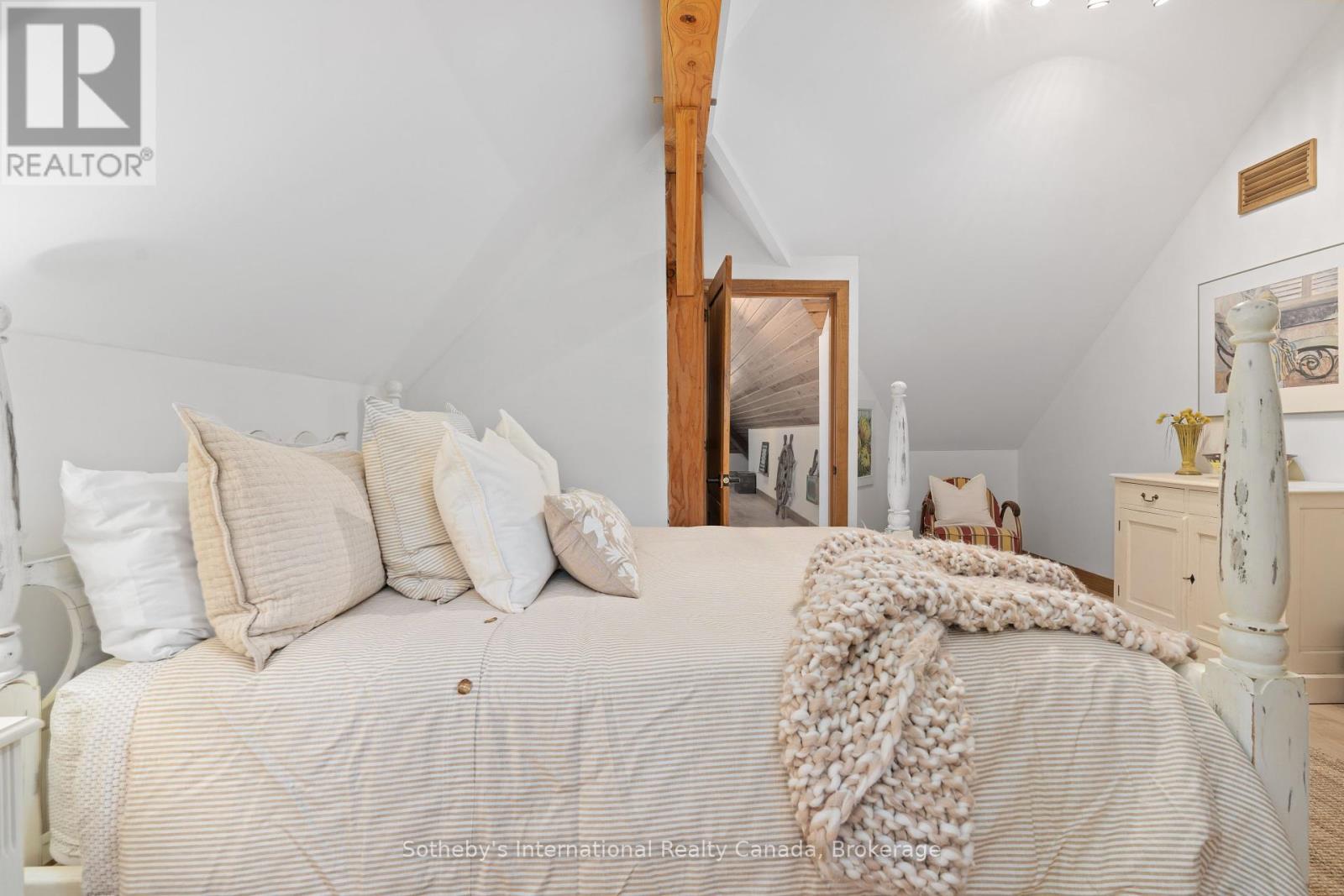 1042 Truscott Place, Lake Of Bays, Ontario  P0B 1A0 - Photo 27 - X11891054