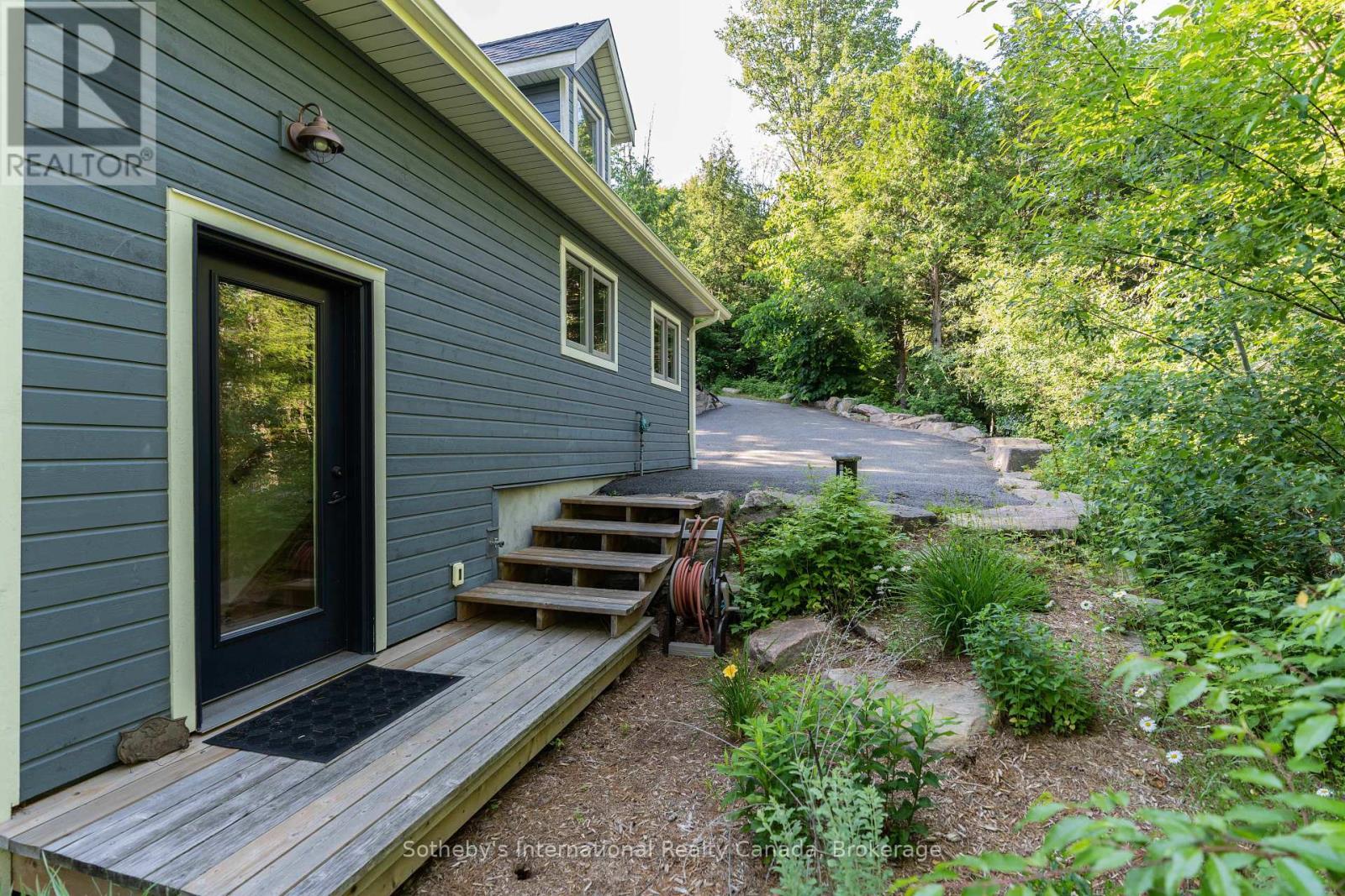 1042 Truscott Place, Lake Of Bays, Ontario  P0B 1A0 - Photo 7 - X11891054