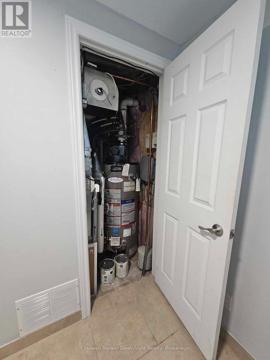 322 William Street, South Huron, Ontario  N0M 1S2 - Photo 10 - X11891158