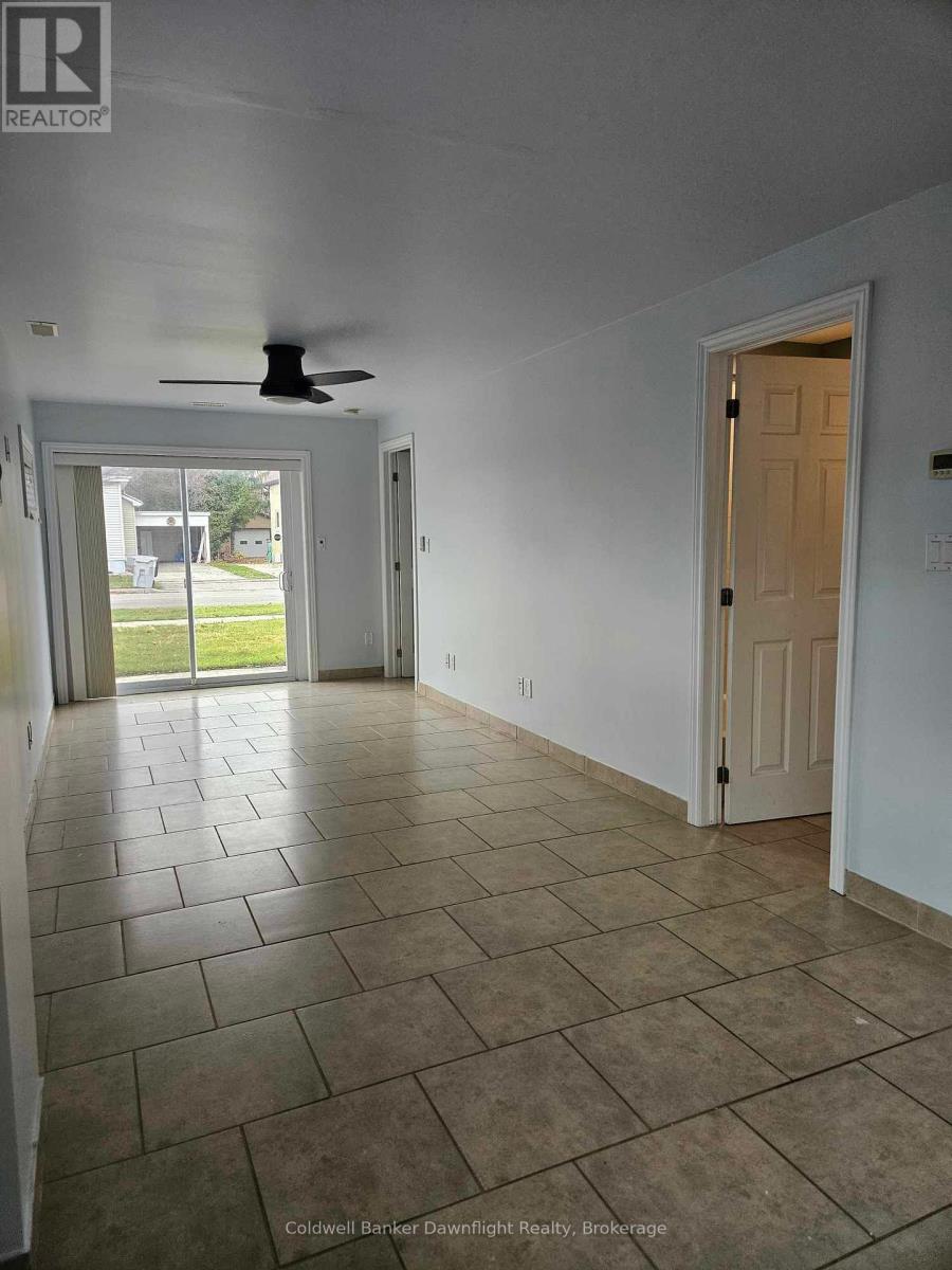 322 William Street, South Huron, Ontario  N0M 1S2 - Photo 7 - X11891158