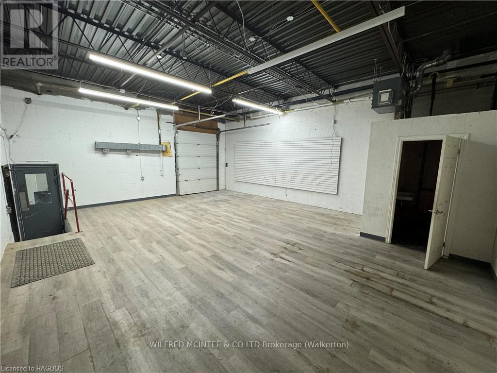 130 Kincardine, Brockton, Ontario  N0G 2V0 - Photo 4 - X10845973