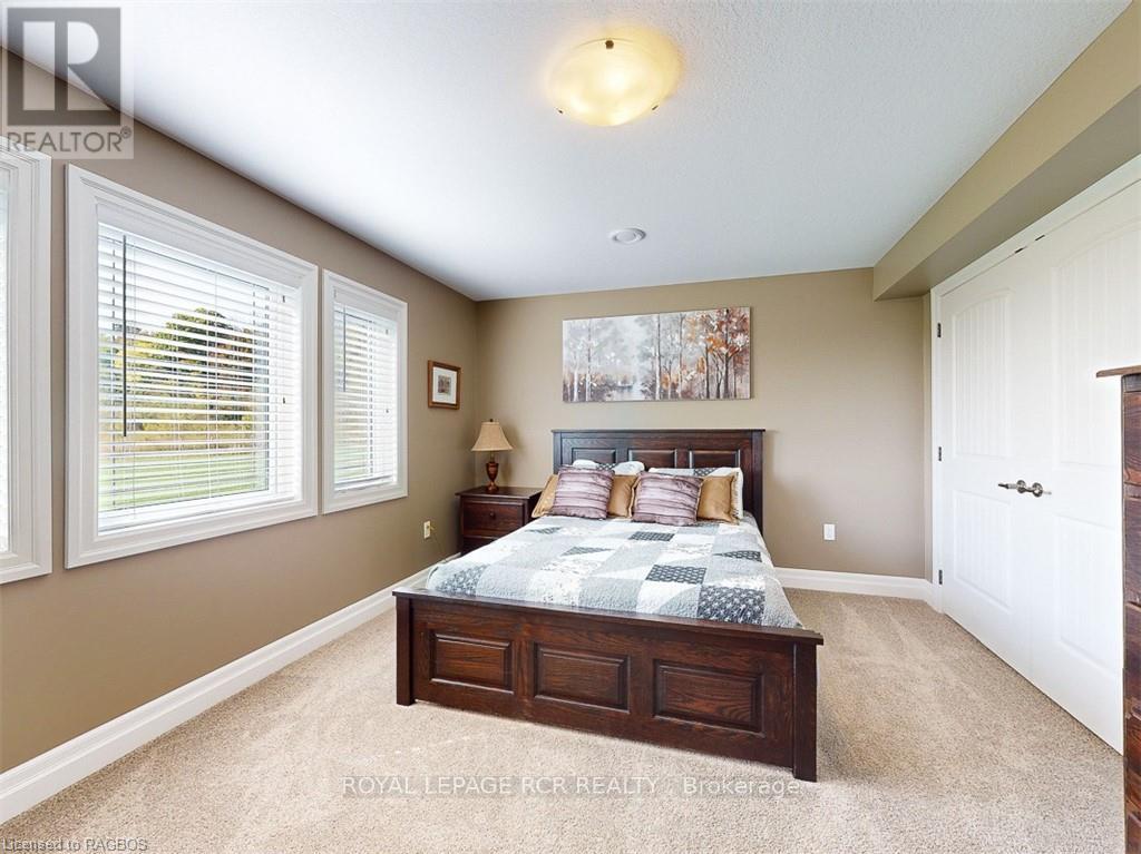 191 Ishwar Drive, Georgian Bluffs, Ontario  N0H 1S0 - Photo 25 - X10846029