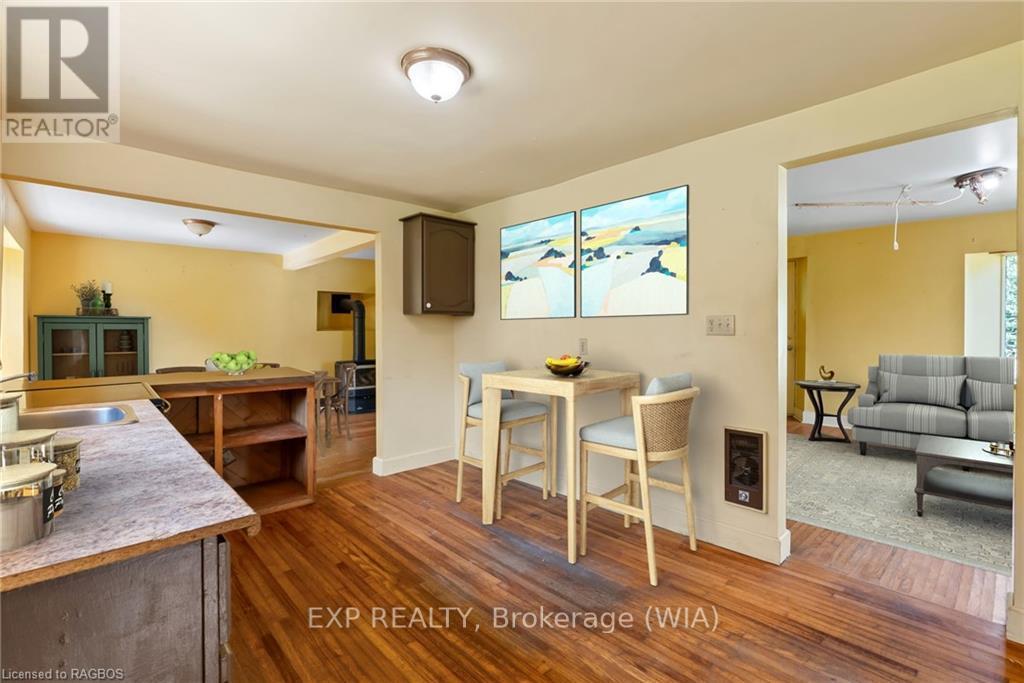 217 Highway 6, South Bruce Peninsula, Ontario  N0H 2T0 - Photo 12 - X10846225