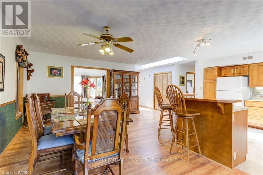 130 Elm Street W, West Grey, Ontario  N0G 1R0 - Photo 17 - X10846329