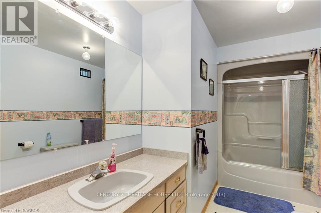 130 Elm Street W, West Grey, Ontario  N0G 1R0 - Photo 26 - X10846329