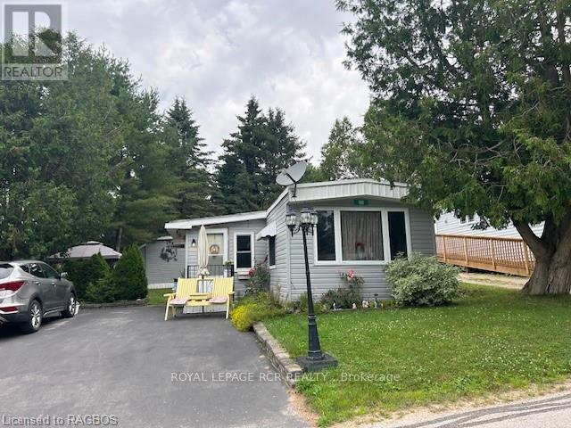 90 Sussex Square, Georgian Bluffs, Ontario  N4K 5N5 - Photo 2 - X10846382