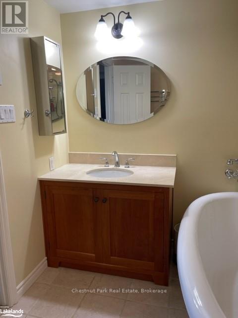 850 Suncrest Circle, Collingwood, Ontario  L9Y 5C7 - Photo 19 - S10894322