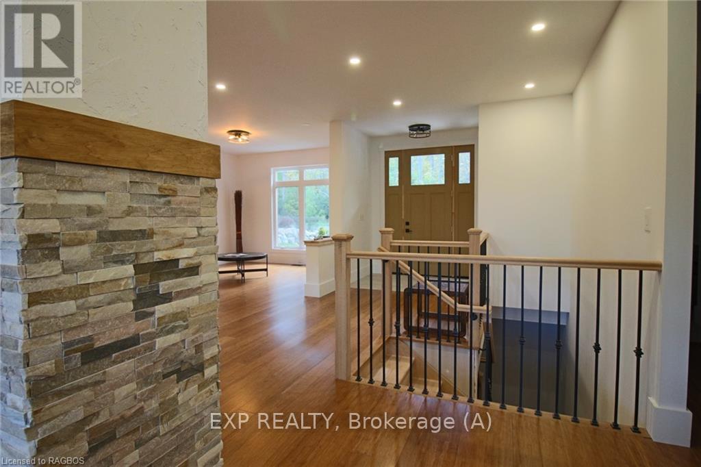 135 Old Highway #26, Meaford, Ontario  N4L 1W7 - Photo 5 - X10846793