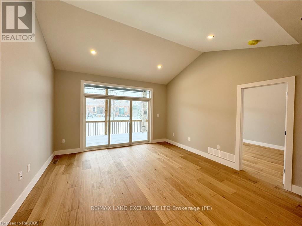 384 Rosner Drive, Saugeen Shores, Ontario  N0H 2C8 - Photo 9 - X10846857
