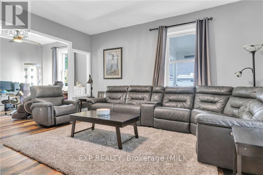 3 Clarke Street S, Minto, Ontario  N0G 1M0 - Photo 7 - X10846505