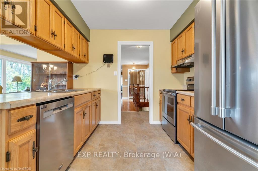 619 Centennial Crescent, South Bruce Peninsula, Ontario  N0H 2T0 - Photo 13 - X10846988