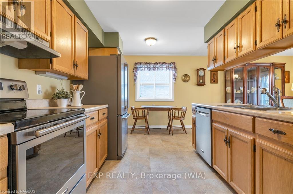 619 Centennial Crescent, South Bruce Peninsula, Ontario  N0H 2T0 - Photo 15 - X10846988