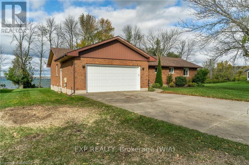 619 Centennial Crescent, South Bruce Peninsula, Ontario  N0H 2T0 - Photo 2 - X10846988