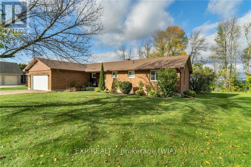 619 Centennial Crescent, South Bruce Peninsula, Ontario  N0H 2T0 - Photo 3 - X10846988